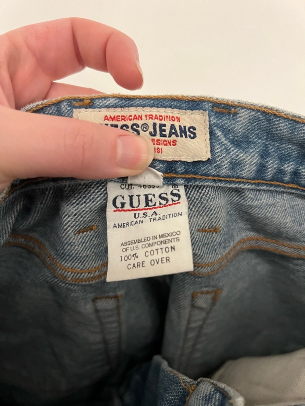 Vintage 90s Guess Light Wash High Waisted Style 1050 Denim Jeans Women’s Size 28 - Picture 8 of 8